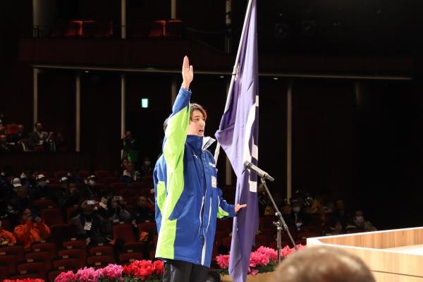 冬季国スポ開幕／芸科大新体操部が式典で歓迎アトラクション／附属高出身の三宅選手が選手宣誓