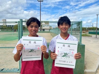 ​ソフトテニス部　県新人大会地区大会で優勝!